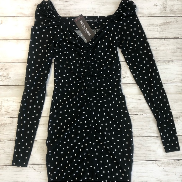 NEW! PRETTYLITTLETHING Women Black Polka Dot Print Long Sleeve Mini Dress Sz 4 - Picture 2 of 14